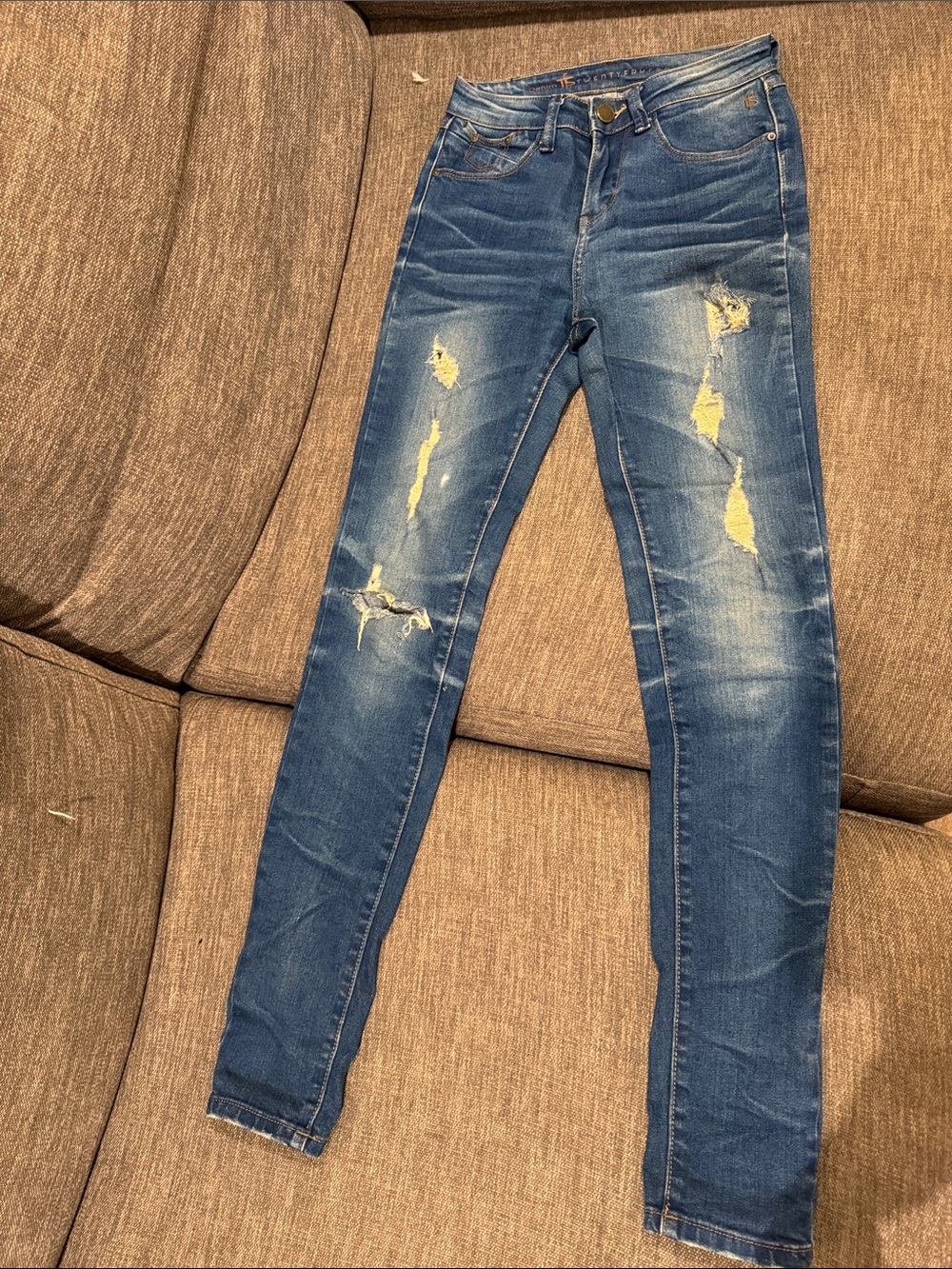 Women's Skinny Distressed Jeans - Blue